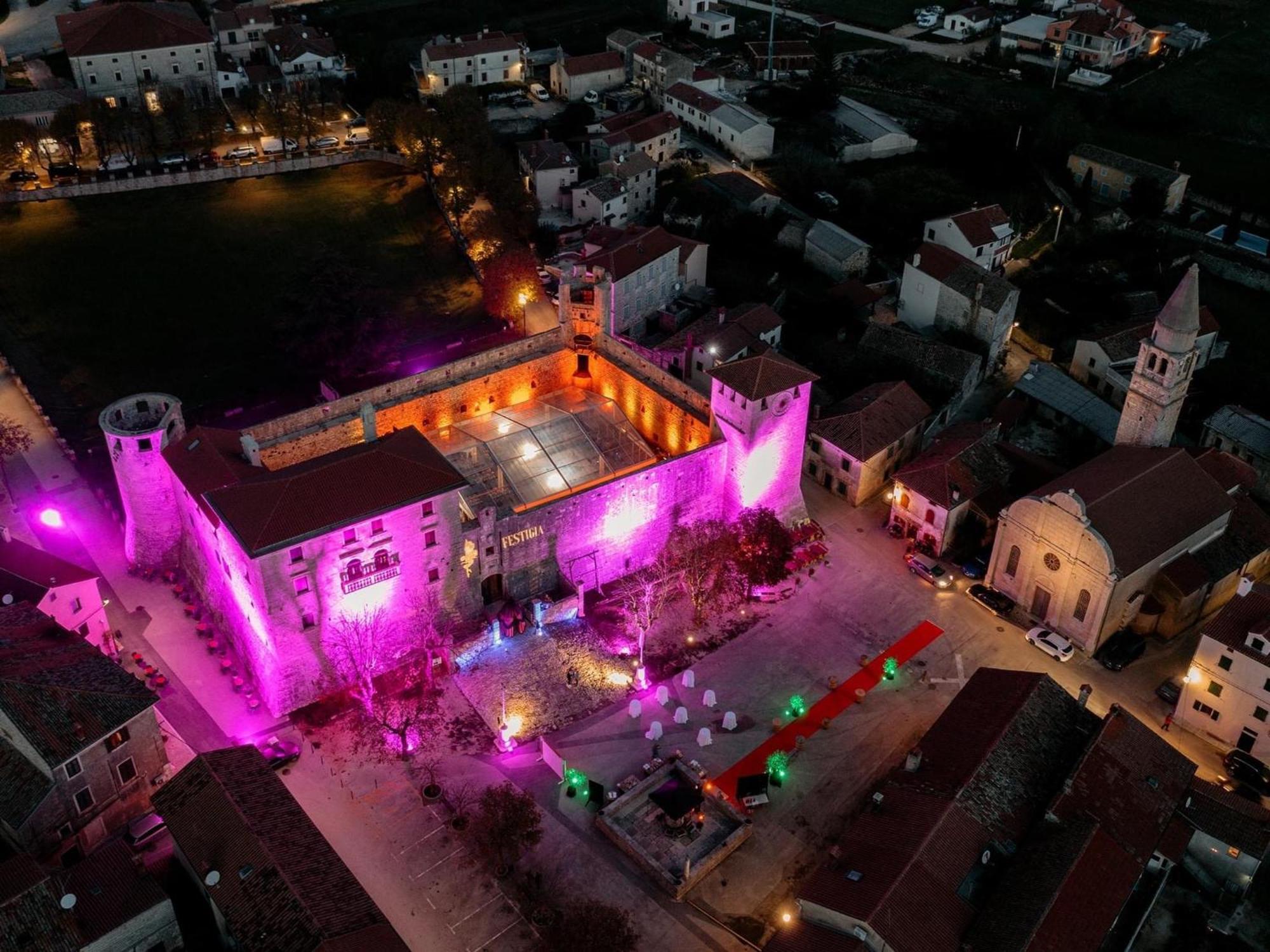 Teta Jana Apartment Smoljanci Exterior photo