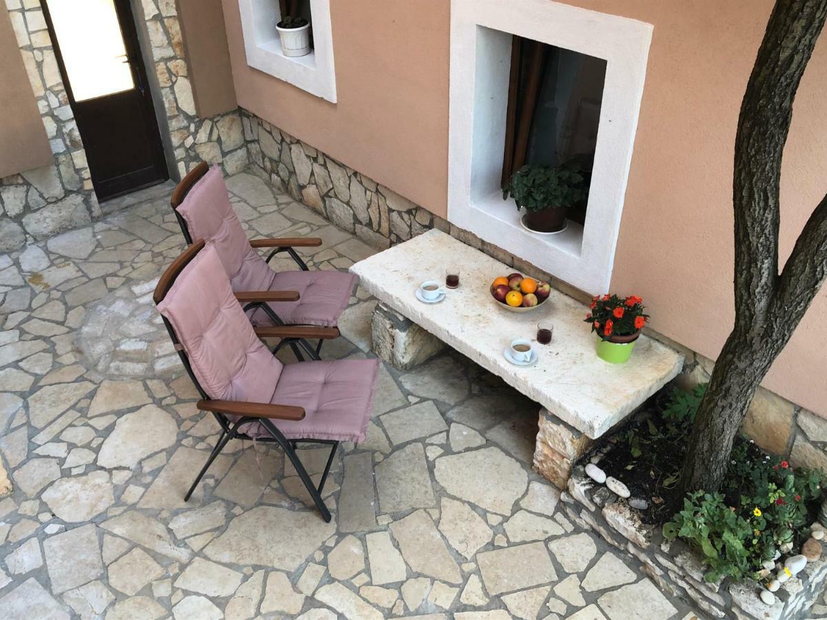 Teta Jana Apartment Smoljanci Exterior photo